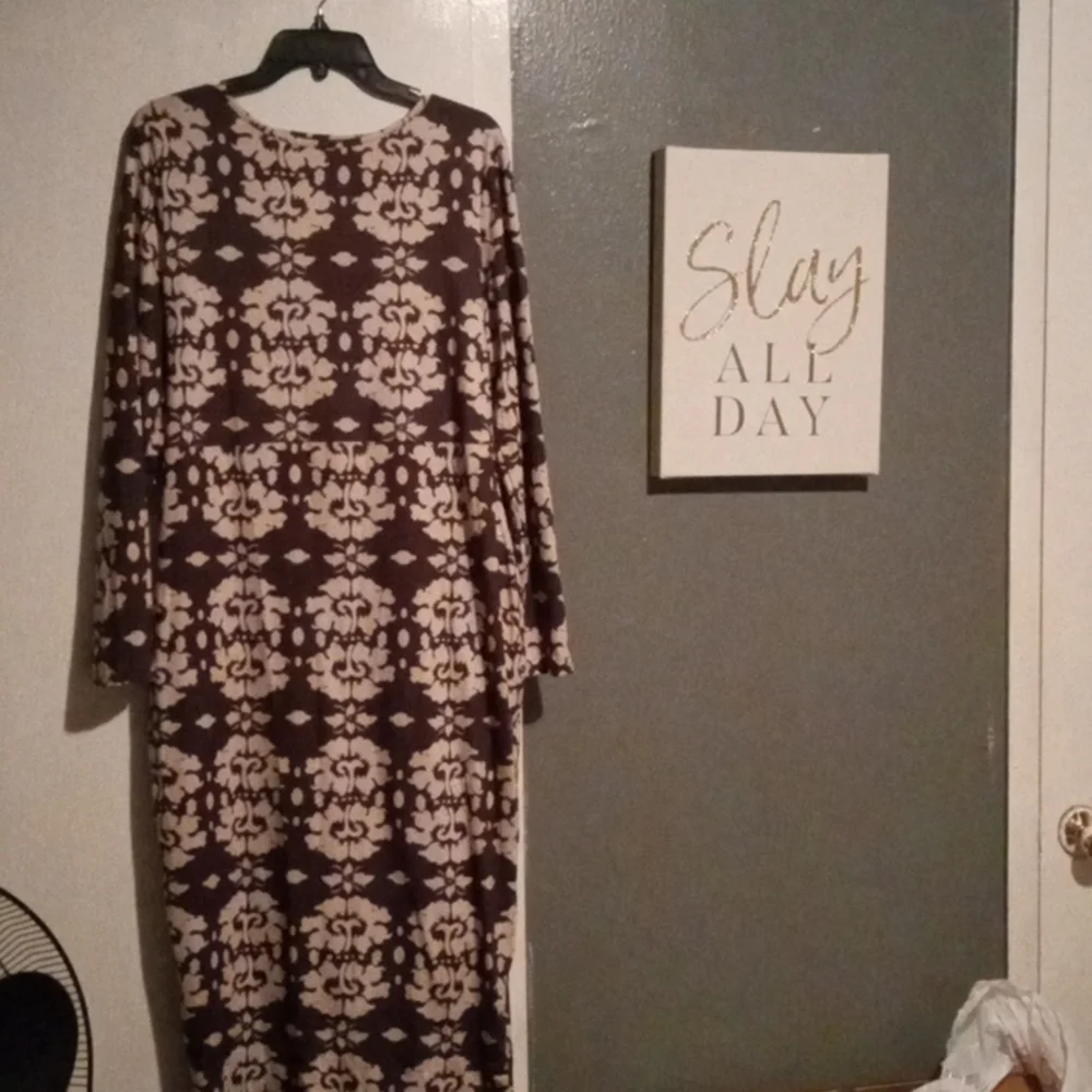 Open Back Dress - Picture 1 of 5